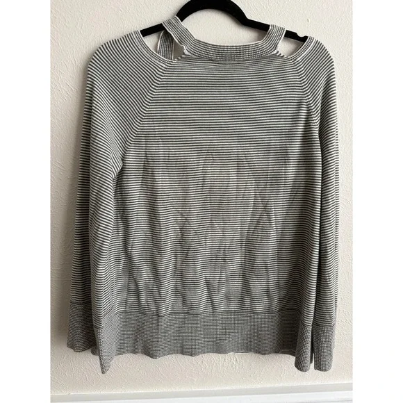 LOFT Womens Shoulder Striped Sweater Olive Green White Size Small Long Sleeve - Picture 3 of 3